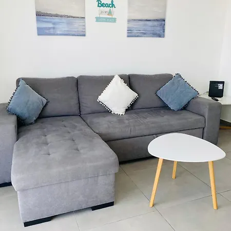 Sunrise Seaview 8 Floor - Torre 3 Castelos Apartment *