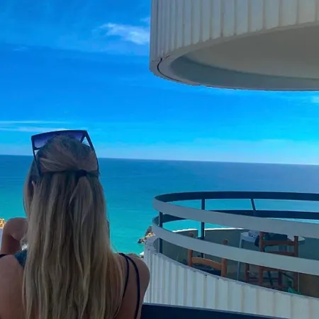 Sunrise Seaview 8 Floor - Torre 3 Castelos Apartment *