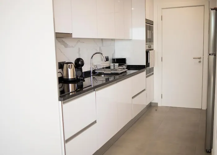 Sunrise Seaview 8 Floor - Torre 3 Castelos 波尔蒂芒